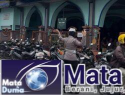 Polwan Polres Sumenep Sigap dan Humanis Amankan dan Atur Lalin Sholat Jum’at