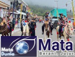 Layanan Keamanan, Polwan Polres Magetan Patroli Berkuda di Wisata Sarangan