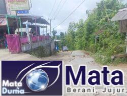 Warga Sumberboto Gotong Royong Perbaiki Jalan Rusak, Tekan Pemkab Blitar Segera Bertindak