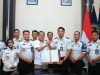 Tegaskan Komitmen Bebas Narkoba, Lapas Banyuwangi dan BNNK Banyuwangi Gelar Deklarasi P4GN dan Tes Urine